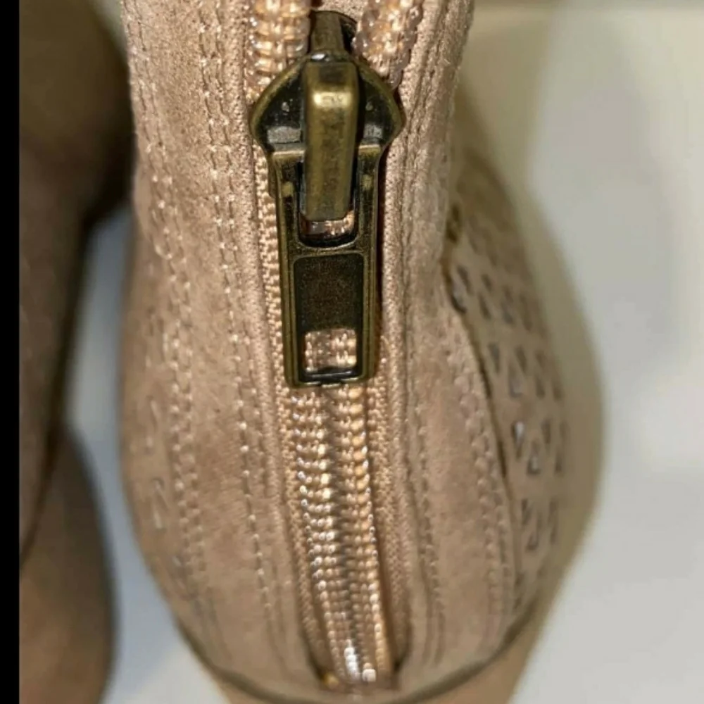 Madden Girl Cut Out Beige Booties - Picture 8 of 11